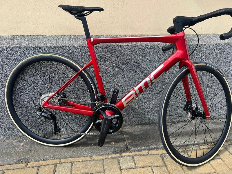 Nové Bmc Roadmachine SLR, ultegra di2 2x12