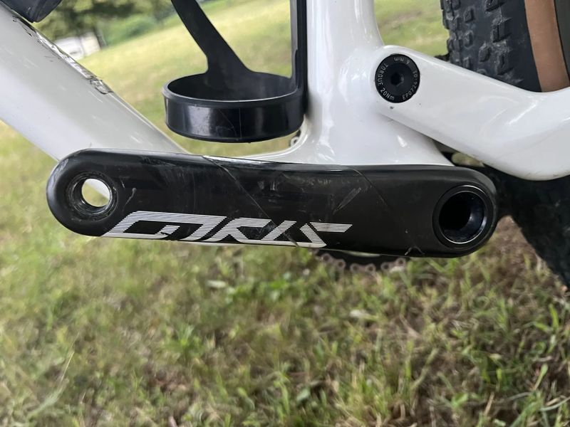 Canyon Lux CF 8