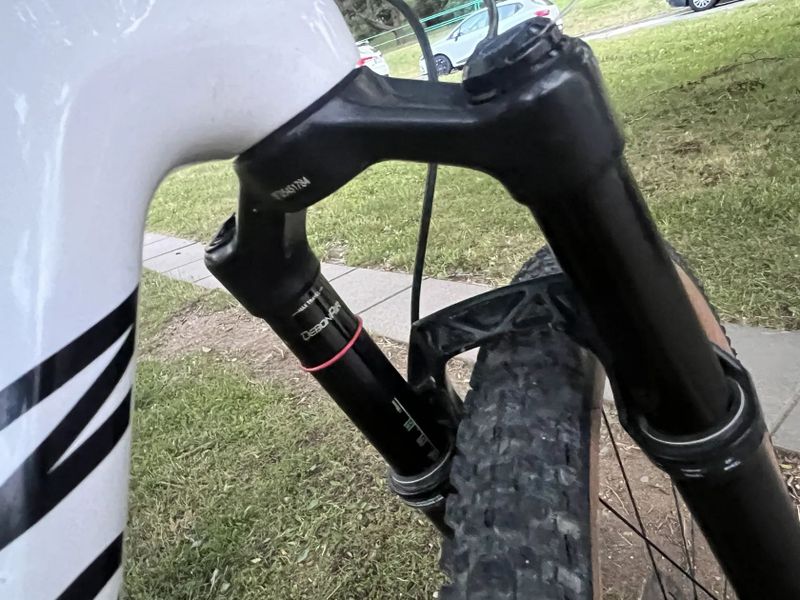 Canyon Lux CF 8