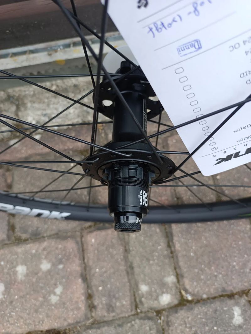 Zapletená kola Spank Vibrocore 350/359