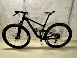 Celoodpružené kolo GIANT ANTHEM 29 2 velikost S, model 2021