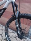 Skvělé trailove kolo ve skvělém stavu přední vidlice zdvih 160 mm, DVO top stav