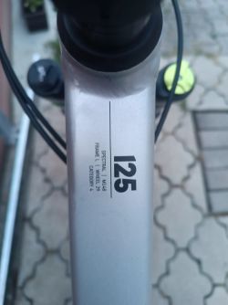 Skvělé trailove kolo ve skvělém stavu přední vidlice zdvih 160 mm, DVO top stav