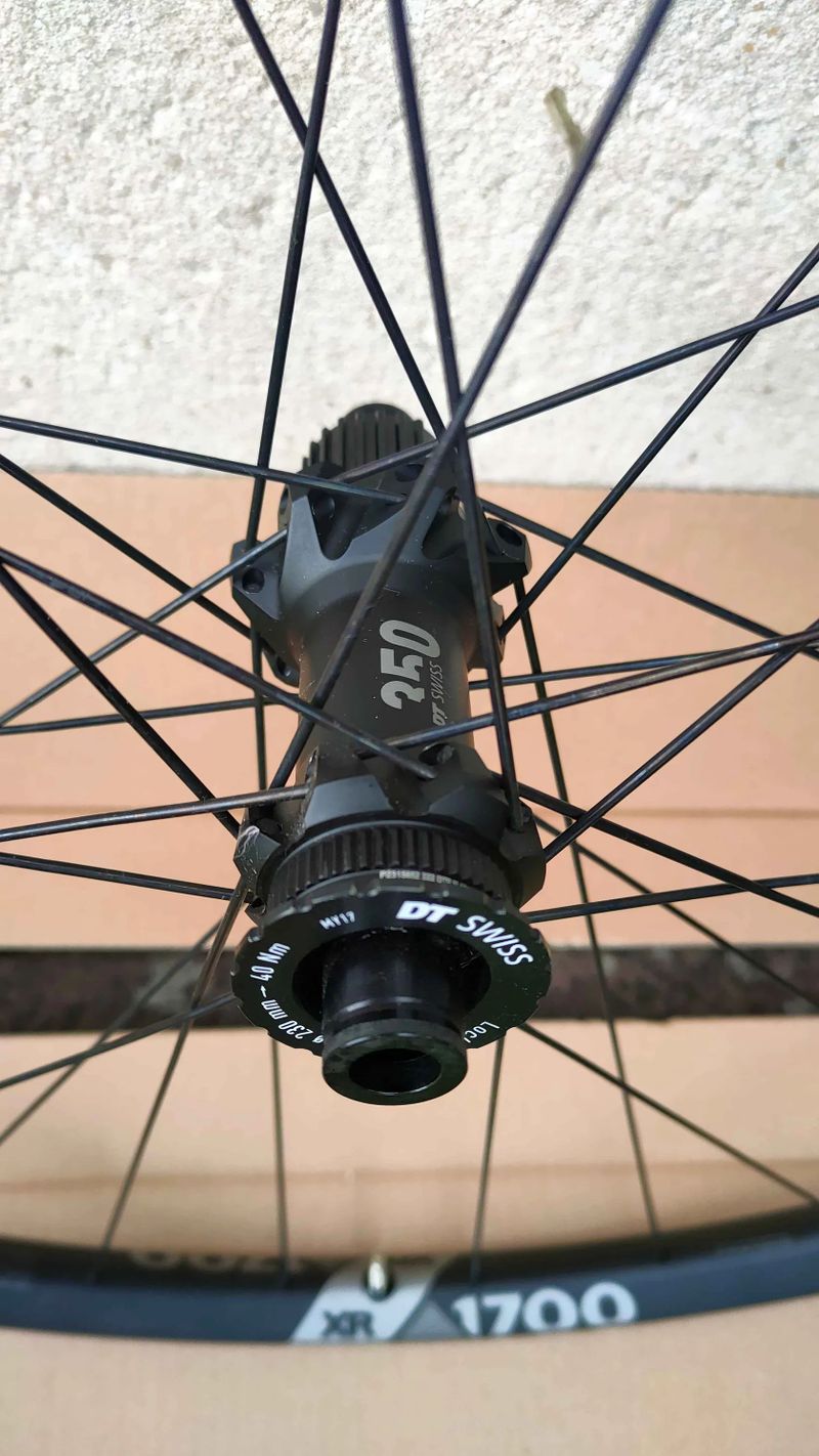 MTB kola DT Swiss XR 1700 Spline, boost osy 110/148mm