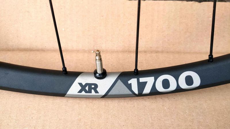 MTB kola DT Swiss XR 1700 Spline, boost osy 110/148mm