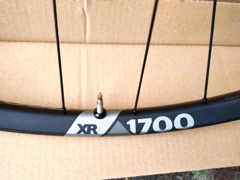 MTB kola DT Swiss XR 1700 Spline, boost osy 110/148mm