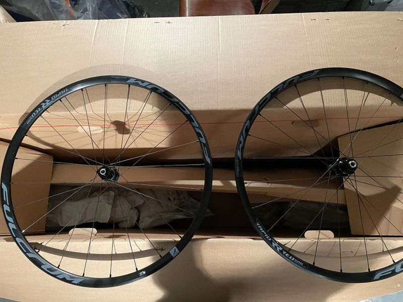 Hliníková kola Fulcrum Rapid RR red 500