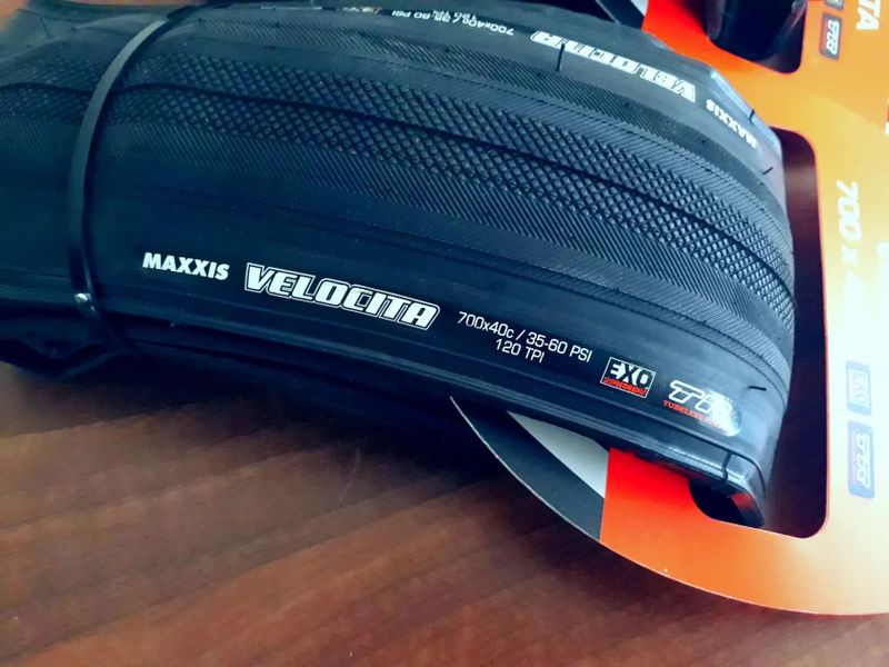 Maxxis Velocita 700x40C TR EXO 120TPI