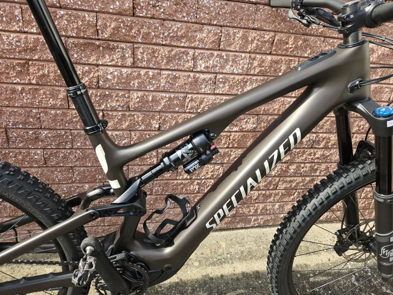 SPECIALIZED Turbo Levo SL 2 Comp Carbon se sadou SRAM X0 Eagle Transmission T-Type AXS 