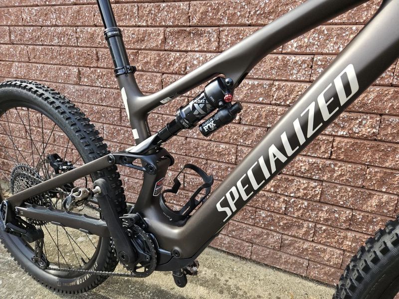 SPECIALIZED Turbo Levo SL 2 Comp Carbon se sadou SRAM X0 Eagle Transmission T-Type AXS 