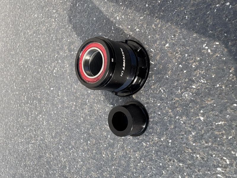 Ořechy DT Swiss Ratchet - různé druhy