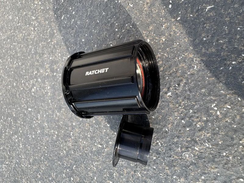 Ořechy DT Swiss Ratchet - různé druhy
