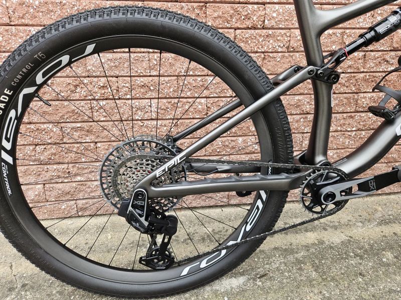 Specialized EPIC EXPERT SMK/DOVGRY L 2023