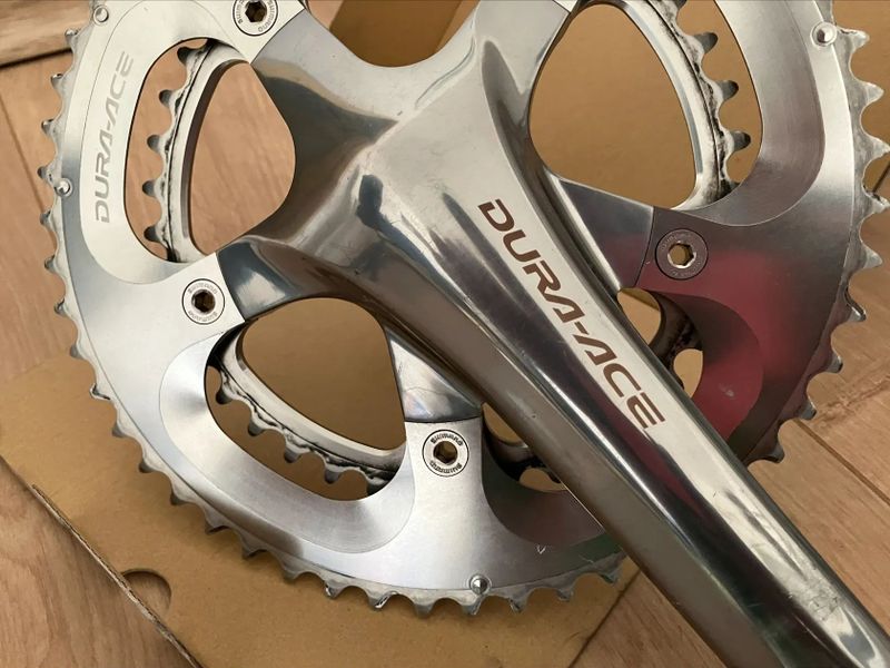 Shimano Dura-Ace převodníky s klikami a osou