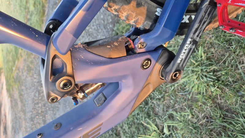 Lapierre e-zesty 9.4 L jako nove!skoro nejete!
