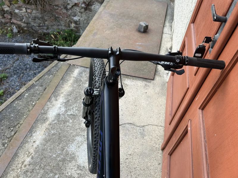 Specialized Epic - stavba 