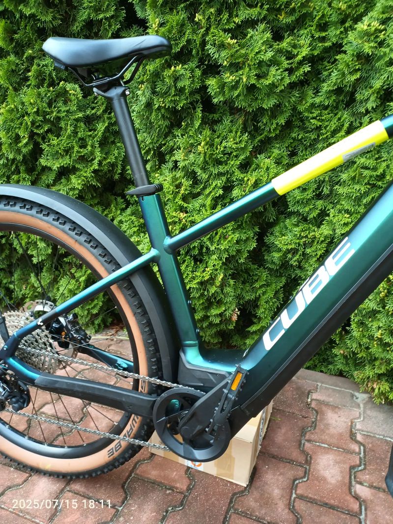 Cube Reaction Hybrid SLX 750