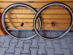 CYKLOKROSOVÁ KOLA KASTAR C18 Disc - NOVÁ