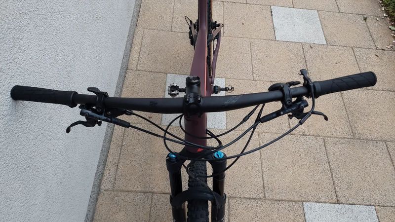 Lux Trail CF 6