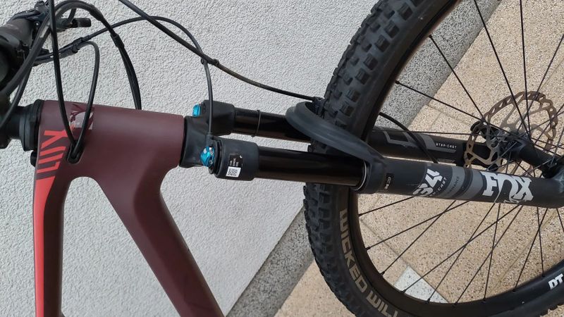 Lux Trail CF 6