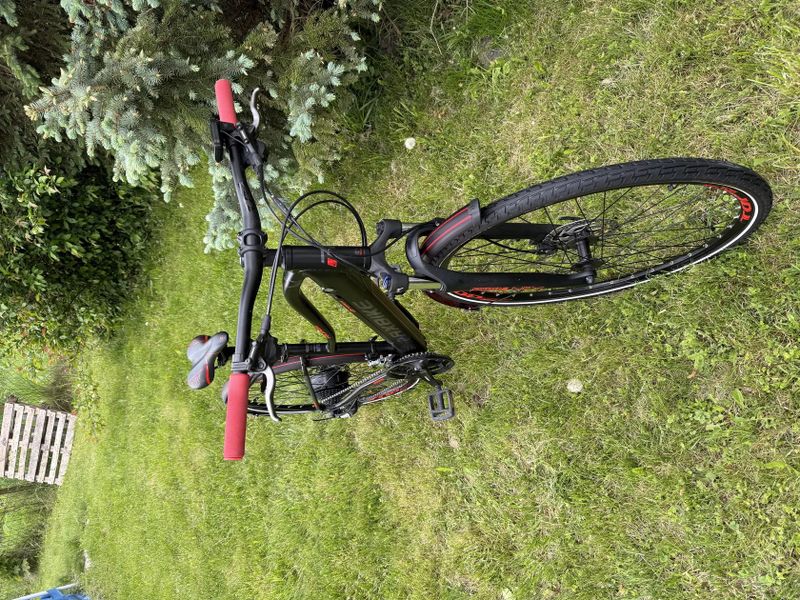 Dámské elektrokolo Maxbike Runa 28"