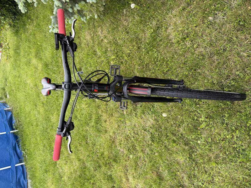 Dámské elektrokolo Maxbike Runa 28"