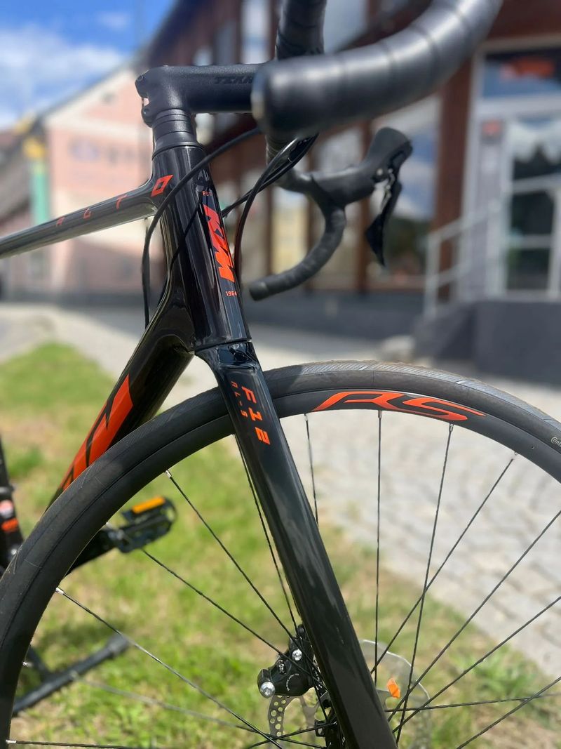 KTM REVELATOR ALTO PRO - celokarbon, SH105 2x11, NOVÉ - vel. 49,52,55 a 57