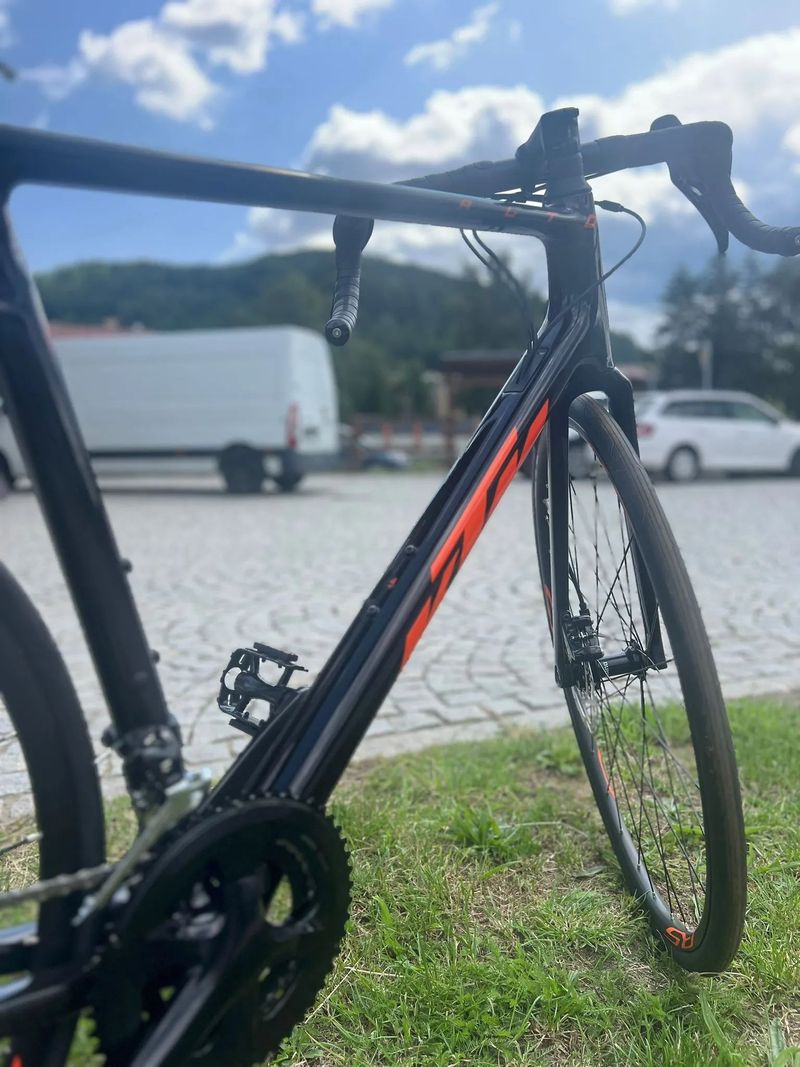 KTM REVELATOR ALTO PRO - celokarbon, SH105 2x11, NOVÉ - vel. 49,52,55 a 57