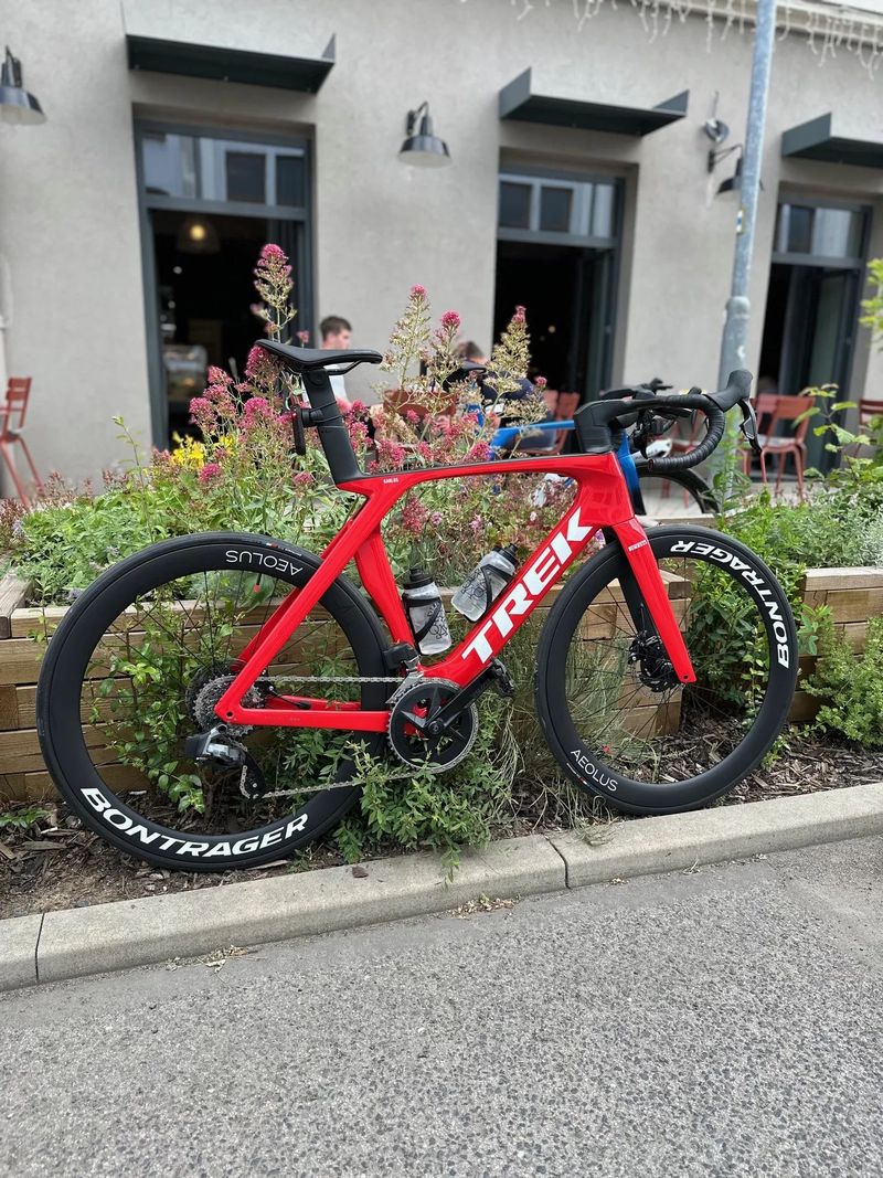 Trek Madone SLR Gen7 PROJECTONE VIPER RED
