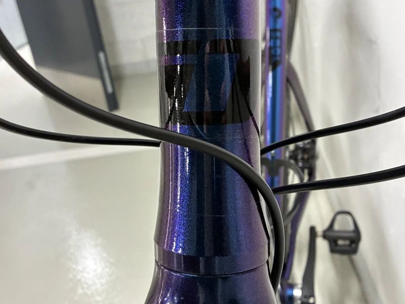 Dema Leony 8 on Shimano Ultegra