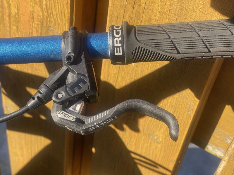 Mondraker Faktor 24, dětské celopéro od zhruba 130cm