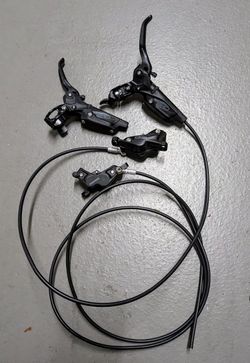 SRAM G2 R – Nové čtyřpístkové hydraulické brzdy (přední + zadní)