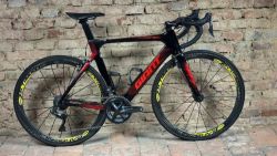 Giant - Propel Advanced 1 - velikost M (170-180cm)