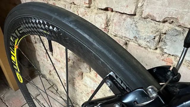 Giant - Propel Advanced 1 - velikost M (170-180cm)