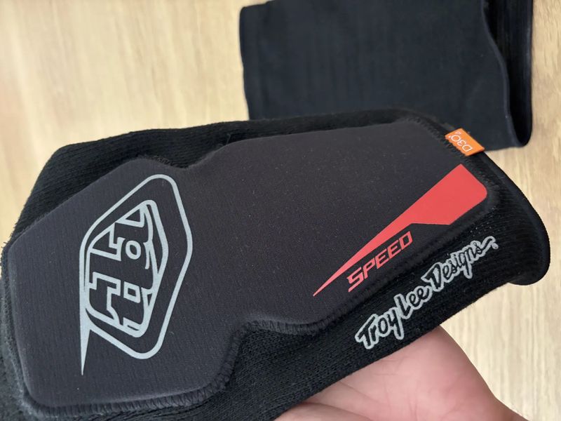 Chrániče kolen Troy Lee Designs Speed Knee
