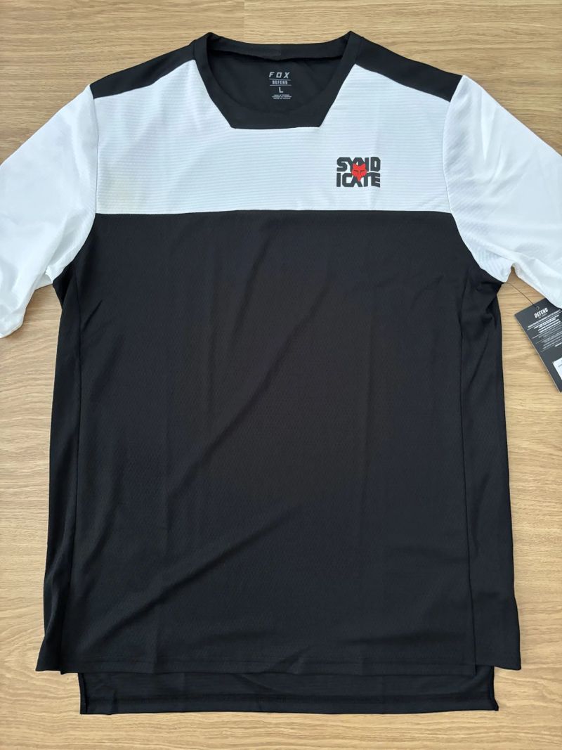 Dres Fox Defend Syndicate