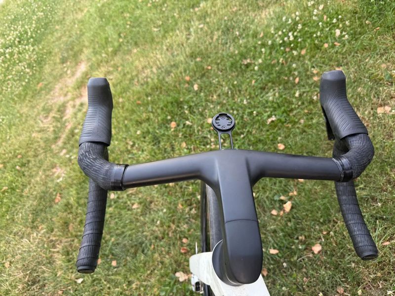 Trek Madone SLR 9 AXS Gen 8