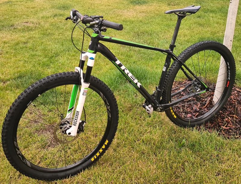 TREK SUPERFLY 9 L 29"
