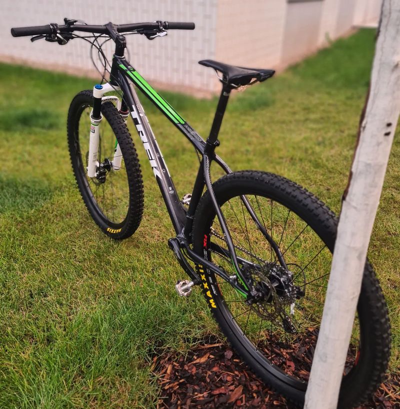 TREK SUPERFLY 9 L 29"