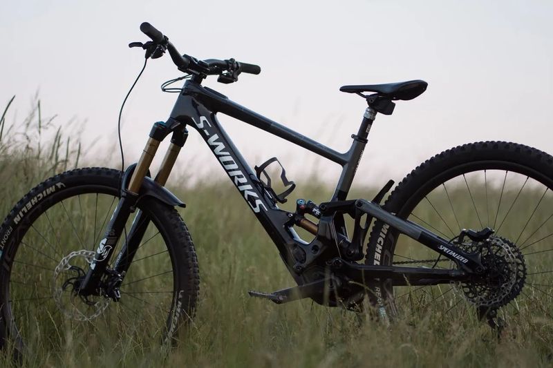  Specialized S-Works Turbo Kenevo SL S4 (málo jeté, top stav, range extender)