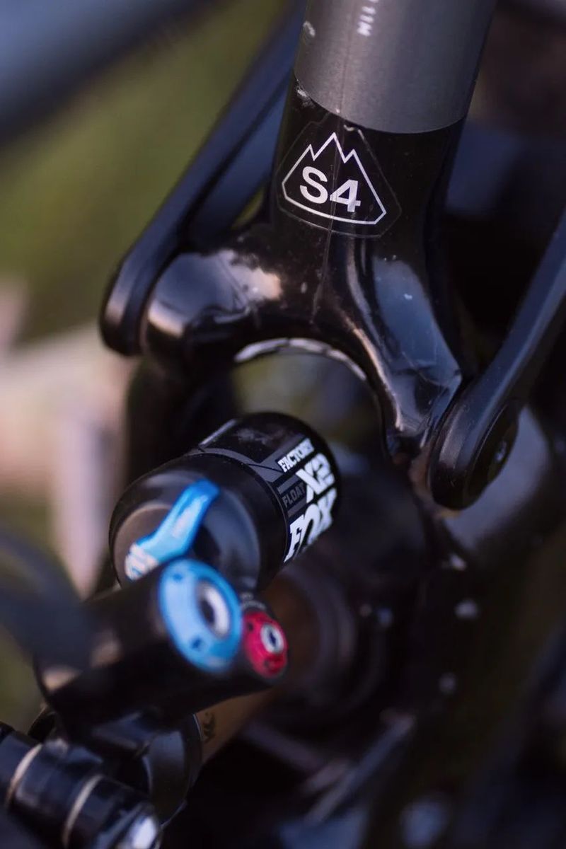  Specialized S-Works Turbo Kenevo SL S4 (málo jeté, top stav, range extender)