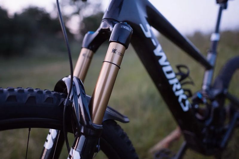  Specialized S-Works Turbo Kenevo SL S4 (málo jeté, top stav, range extender)