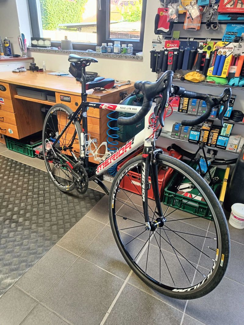 Merida Road Lite 905
