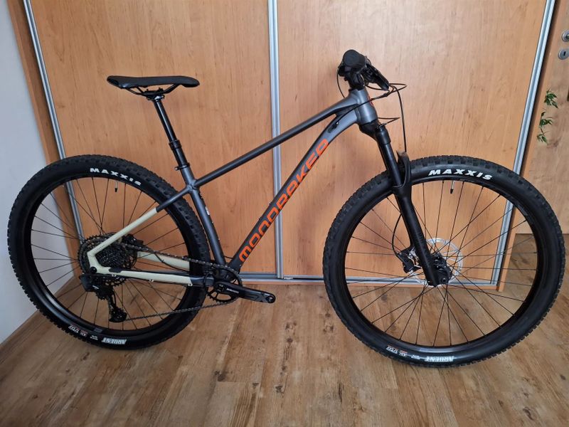 Mondraker Chrono DC v záruce 