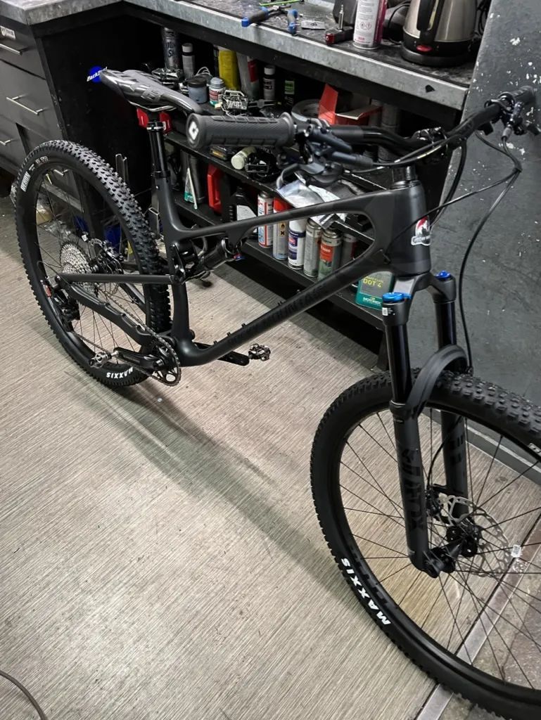 Down country bike Rocky mountain Element C50