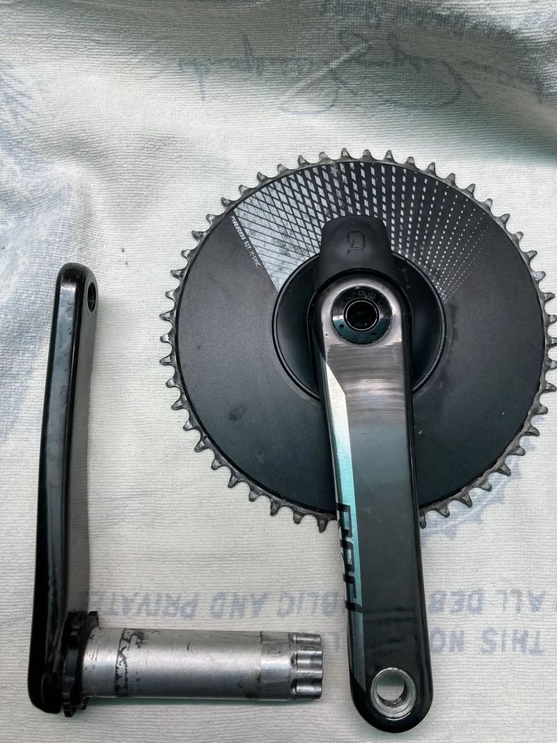 Kliky Sram Red AXS DUB Aero s wattmetrem