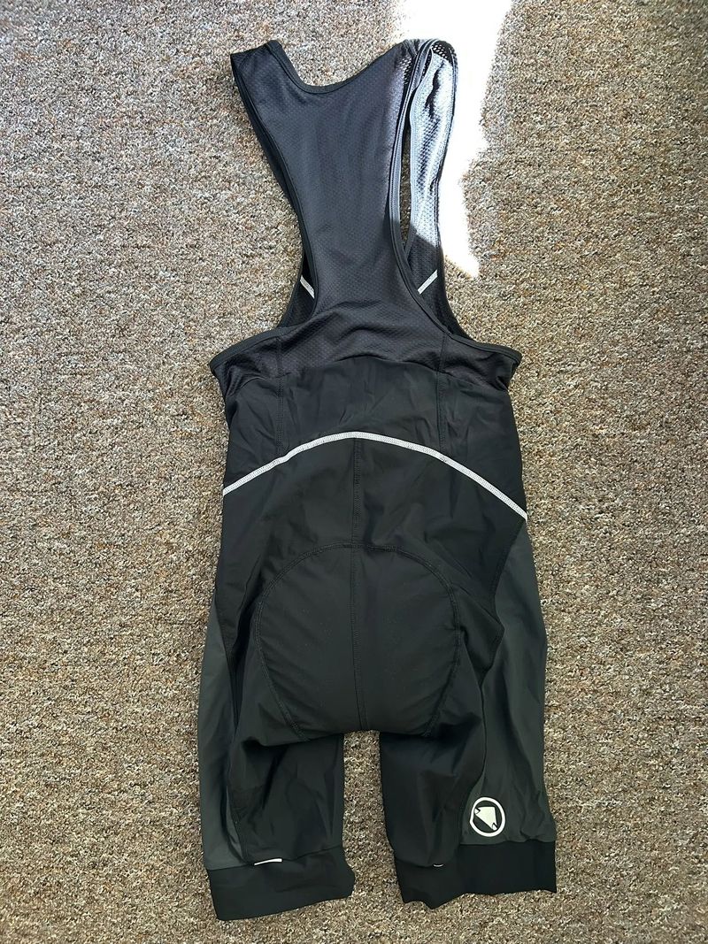 Zánovní pánské elasťáky Endura Hyperon 2 Bibshort vel. M