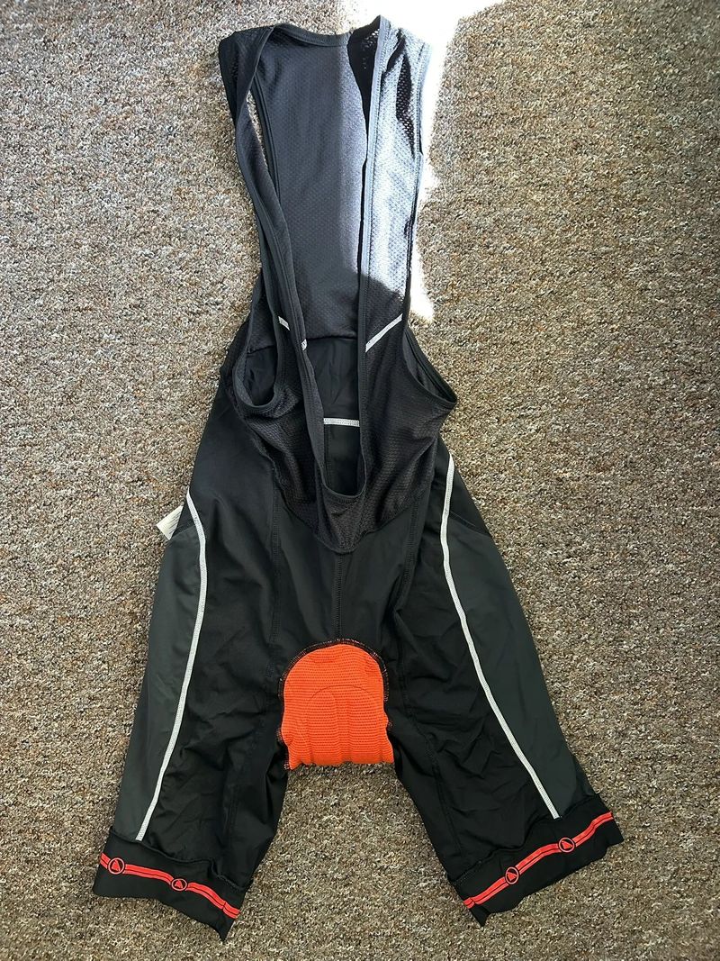 Zánovní pánské elasťáky Endura Hyperon 2 Bibshort vel. M