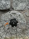 Zapletená kola DT SWISS R470 Disc