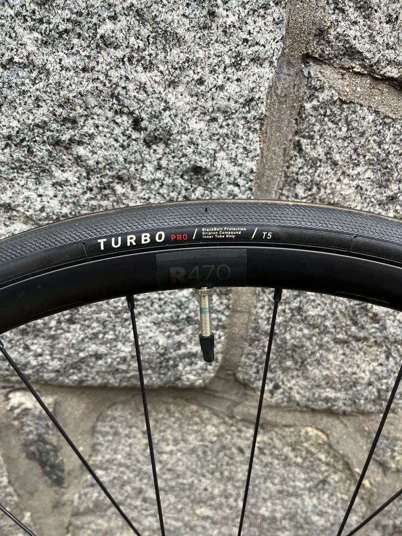 Zapletená kola DT SWISS R470 Disc